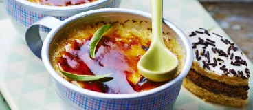 Crème brûlée à la verveine avec Napolitain®