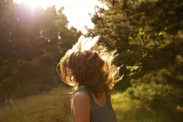 Comment prendre soin de ses cheveux naturellement