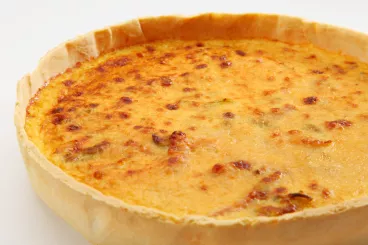 Tarte à la moutarde à l’ancienne avec Amora ®