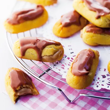 Mini-éclairs au caramel avec Carambar®