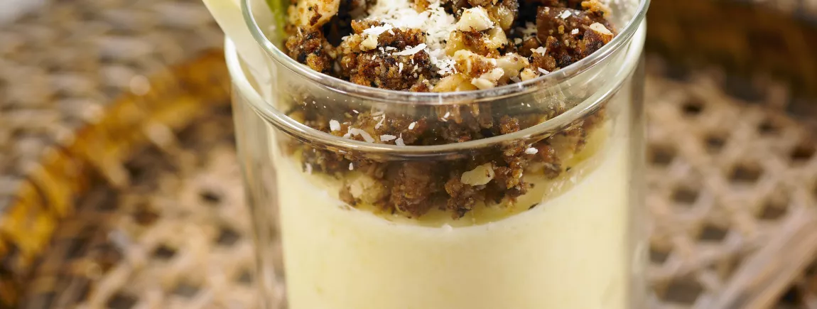 Mousse d'ananas chantilly et crumble de Grany® chocolat noisettes